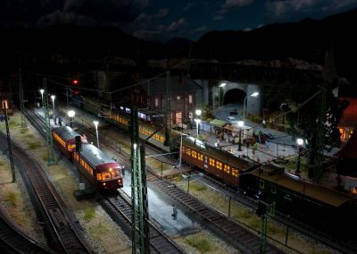 Plastico ferroviario digitale Märklin in Scala H0
