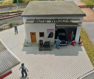 Plastico ferroviario "Una moderna cittadina tedesca" auto wasche
