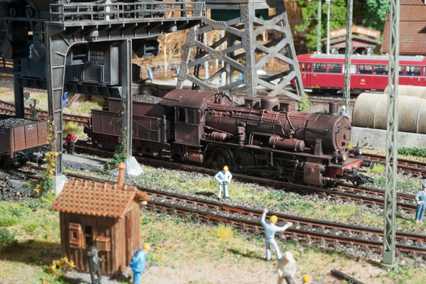 Plastico ferroviario "Studio e Lavoro" treno vecchio